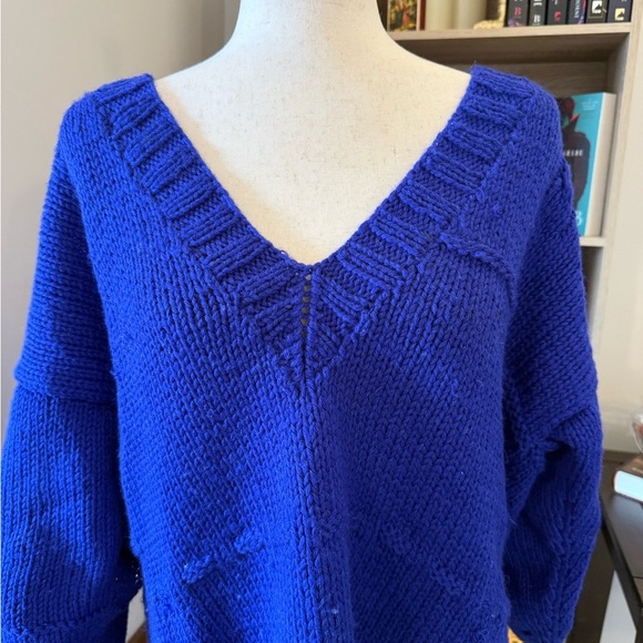 Vintage Oversized Cozy Blue Knit Sweater Small - Picture 2 of 6